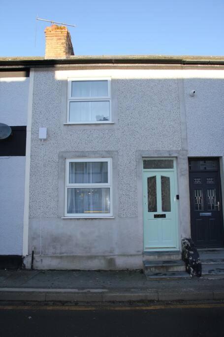 Charming Mid Terrace Cottage Conwy Esterno foto
